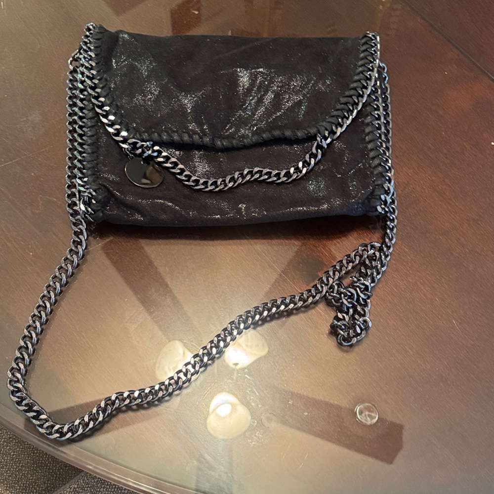 Black Chain Shoulder Bag